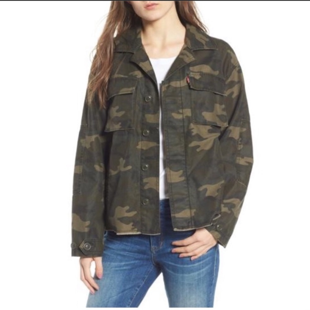 NWT Levi’s camp print jacket - size XL